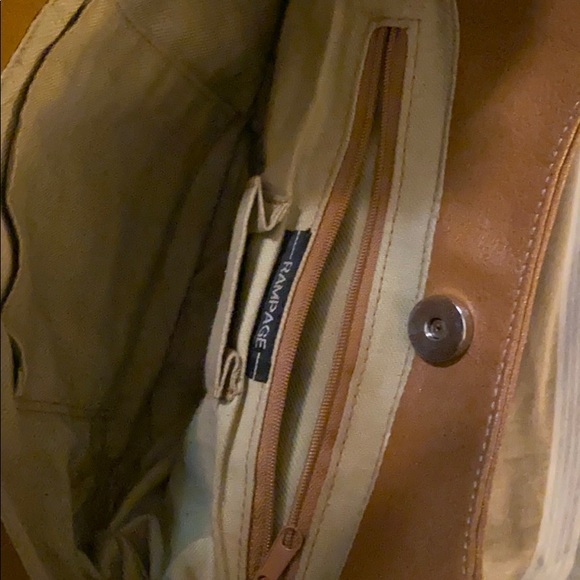 Tan hobo style shoulder bag - Picture 4 of 5